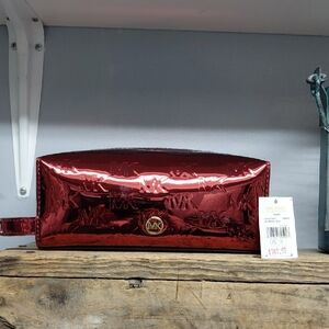 ❤️Michael Kors Shiny Red Travel Cosmetic Case Nwt❤️